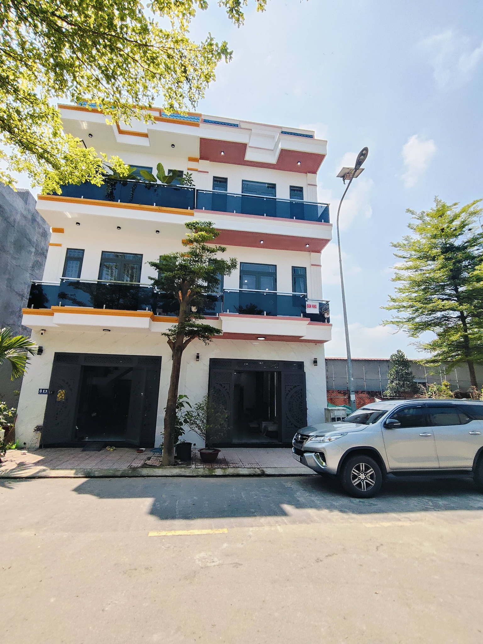 Bán nhà riêng thị xã Bến Cát, tỉnh Bình Dương giá 4 tỷ