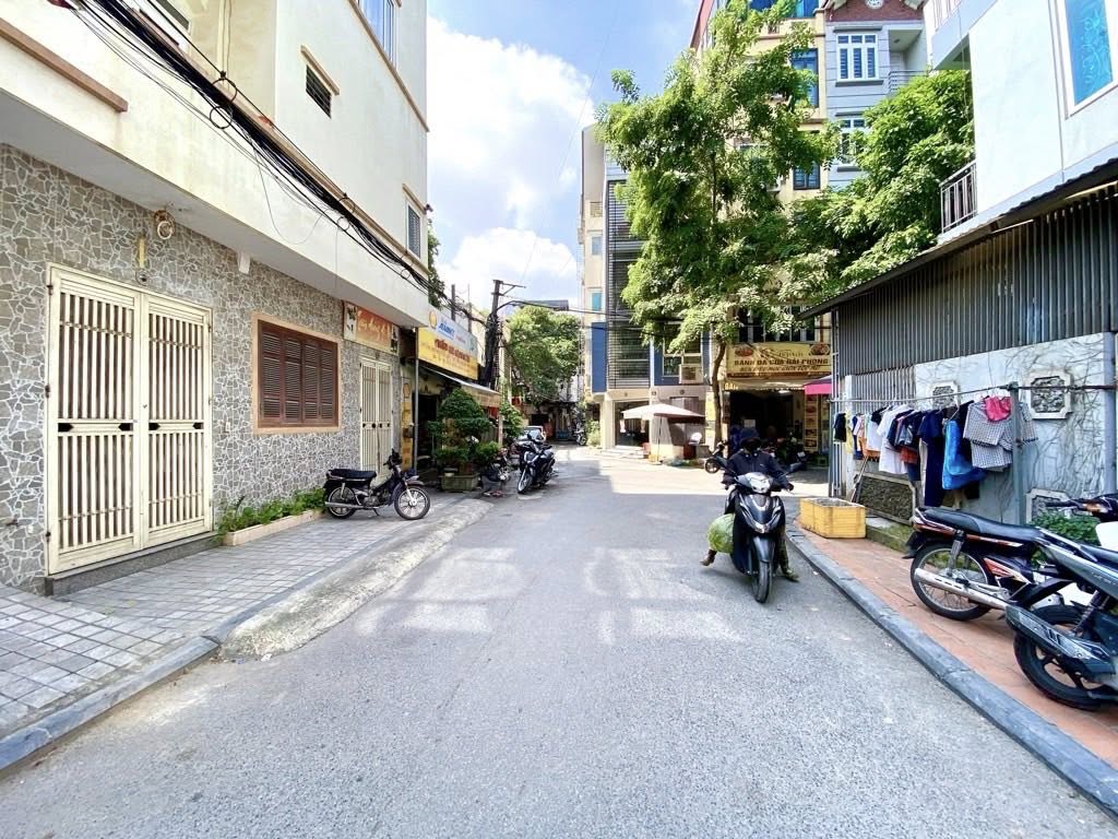 Cho thuê nhà riêng quận Cầu Giấy, thành phố Hà Nội giá 24 tỷ