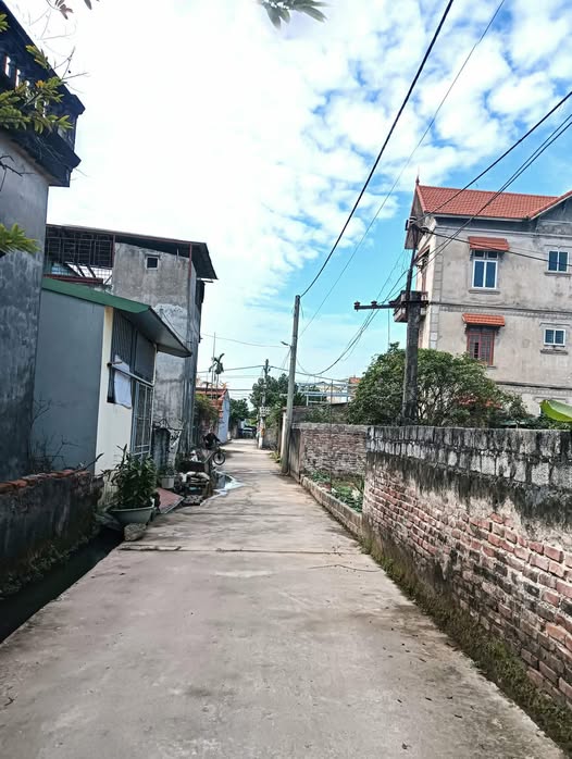 Bán nhà riêng huyện Phú Xuyên, thành phố Hà Nội giá 2,45 tỷ