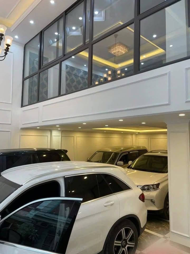 Bán kho bãi, nhà xưởng, khu công nghiệp quận Đống Đa, thành phố Hà Nội giá 27,5 tỷ