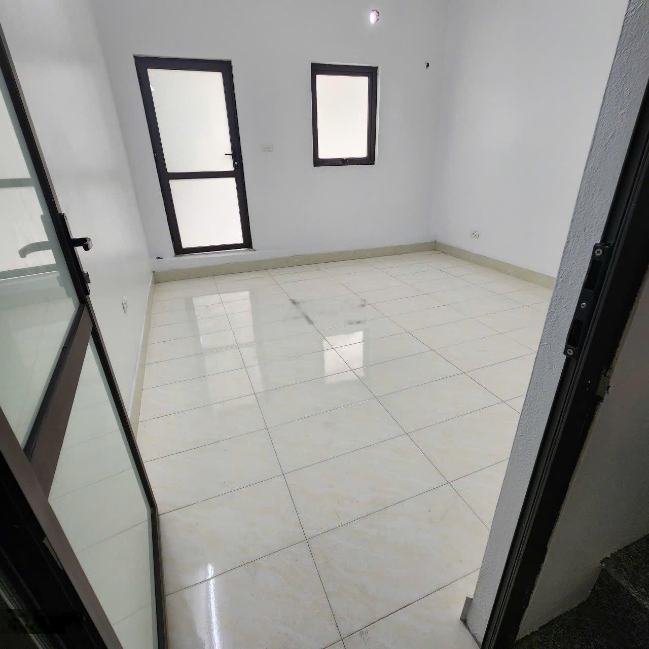 Nhà mới đẹp 42m2, 3 tầng, Định Công Hạ, Hoàng Mai