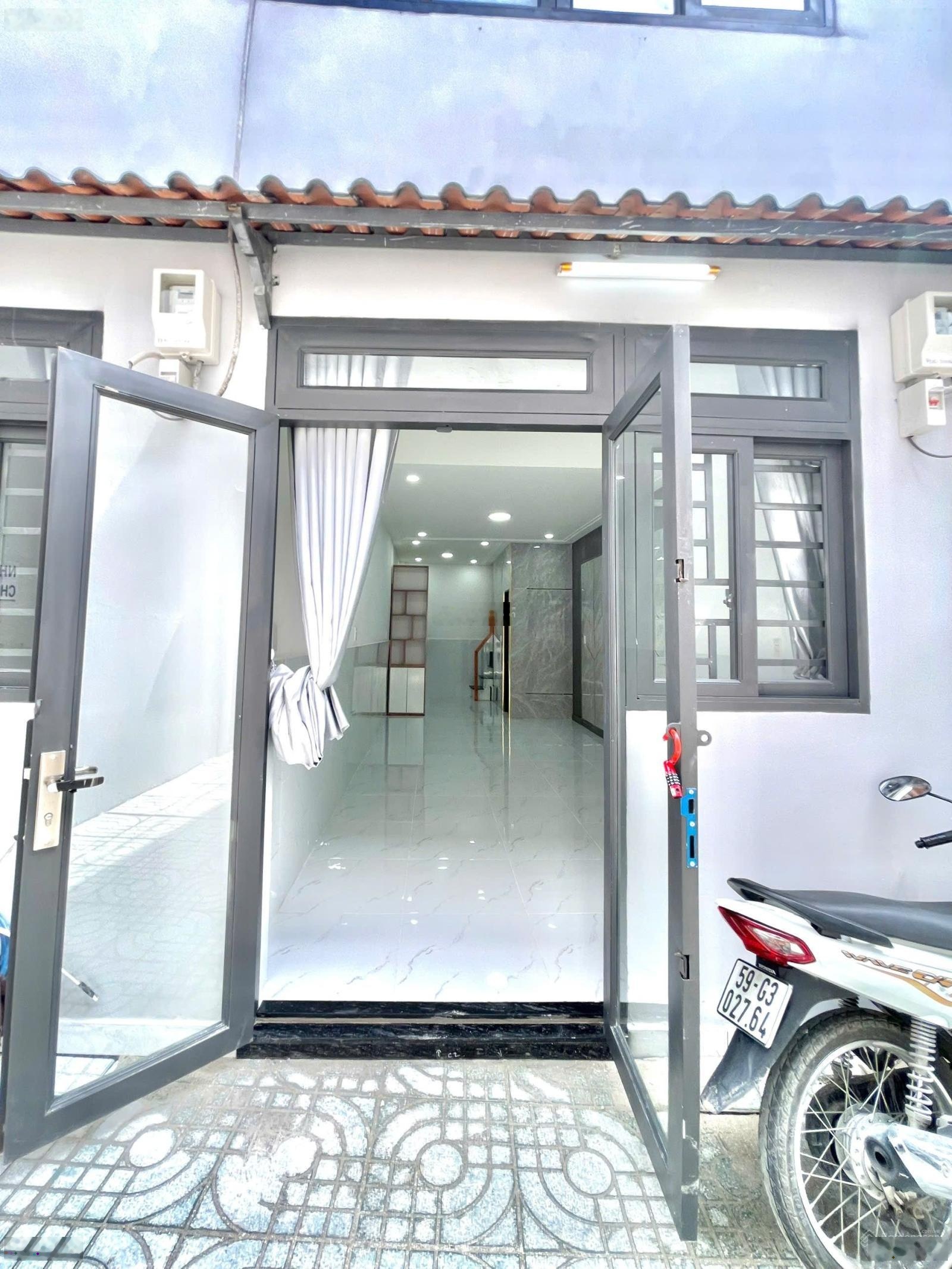 Bán nhà tại đường Phan Văn Hớn, Tân Thới Nhất, Quận 12, TP.HCM, giá mới giảm còn 860 triệu