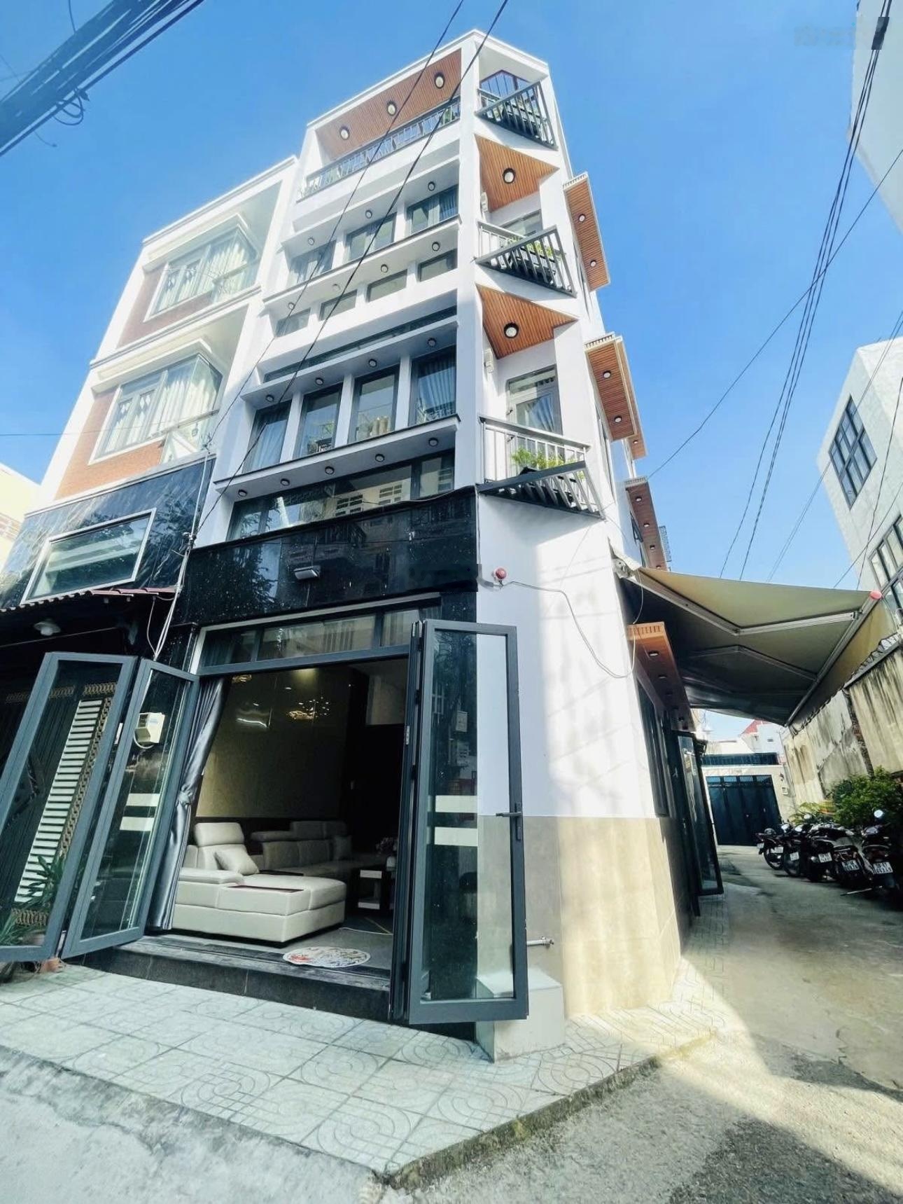 Bán nhà Đ. Hùng Vương, Q10, DT: 68m2, giá 4,3 tỷ, cách ngã 6 Cộng Hoà 1,3 km, HĐ thuê 19tr/tháng