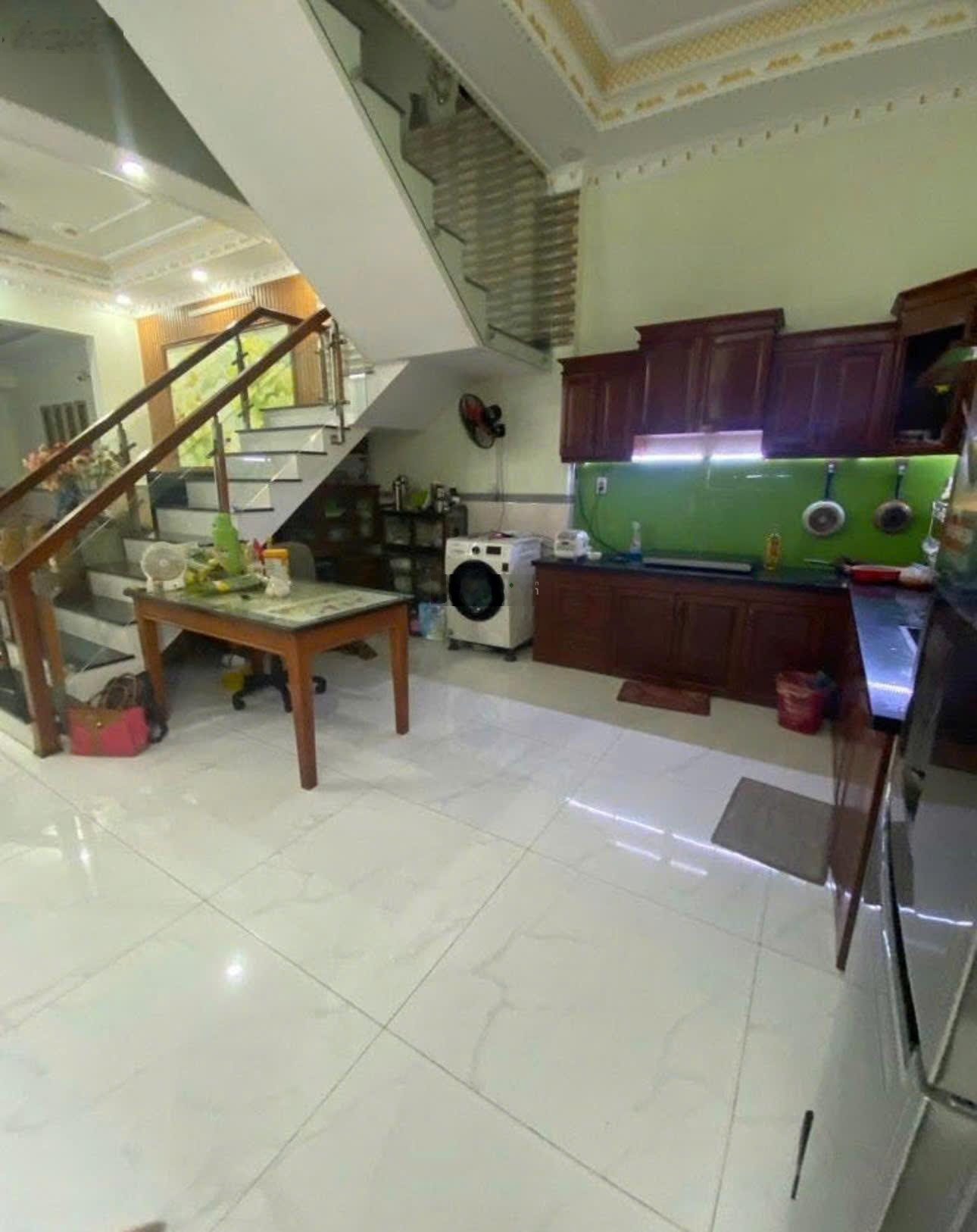 2 tỷ 650 - Bán nhà giá ngộp - hẻm xe hơi - Phan Văn Hân - Bình Thạnh - khu vực sầm uất - SHR