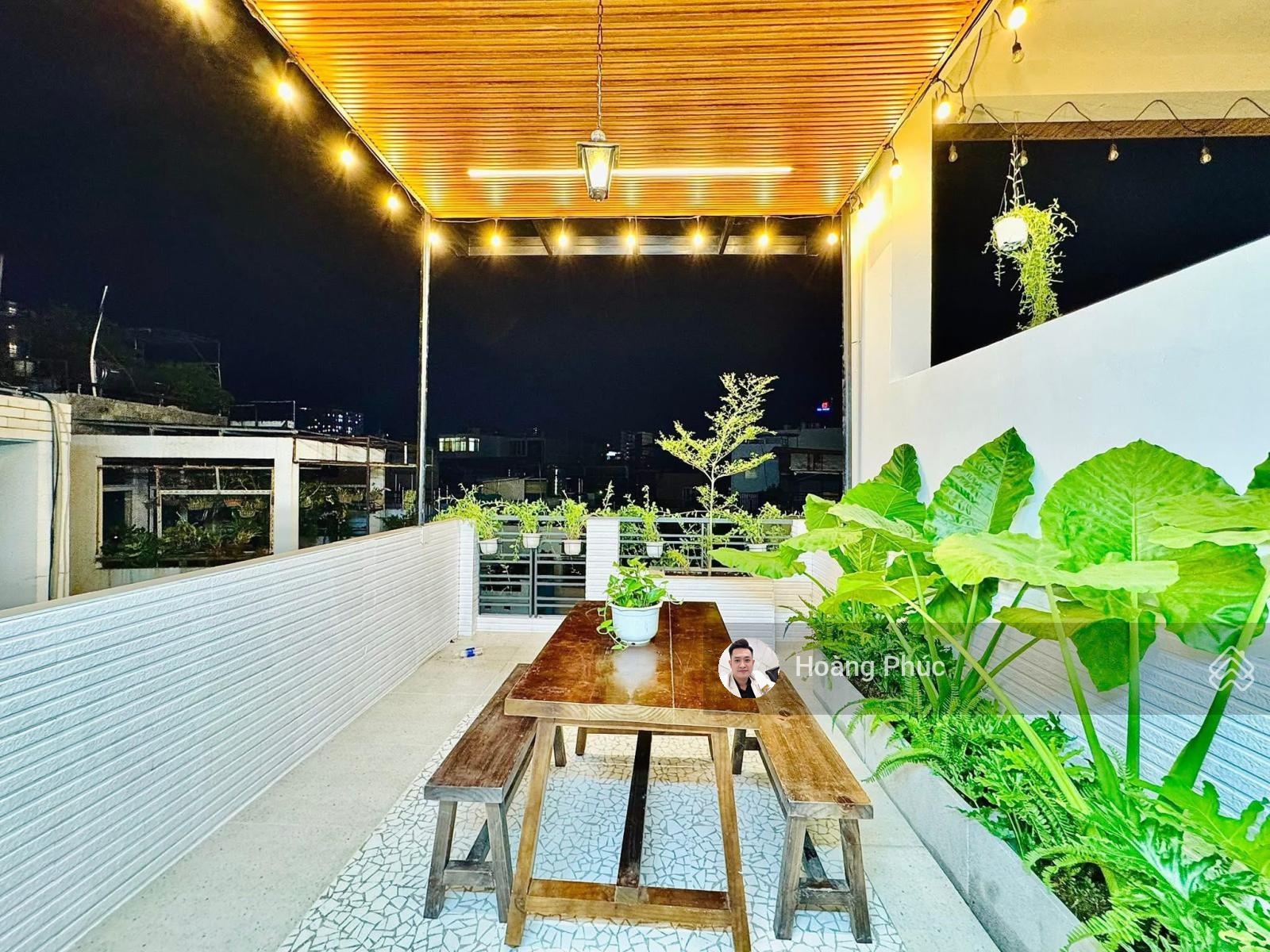 Bán nhà trung tâm Quận 1, giá 4tỷ050 sổ hồng riêng, đường xe hơi 6m Lê Công Kiều, gần Chợ Bến Thành