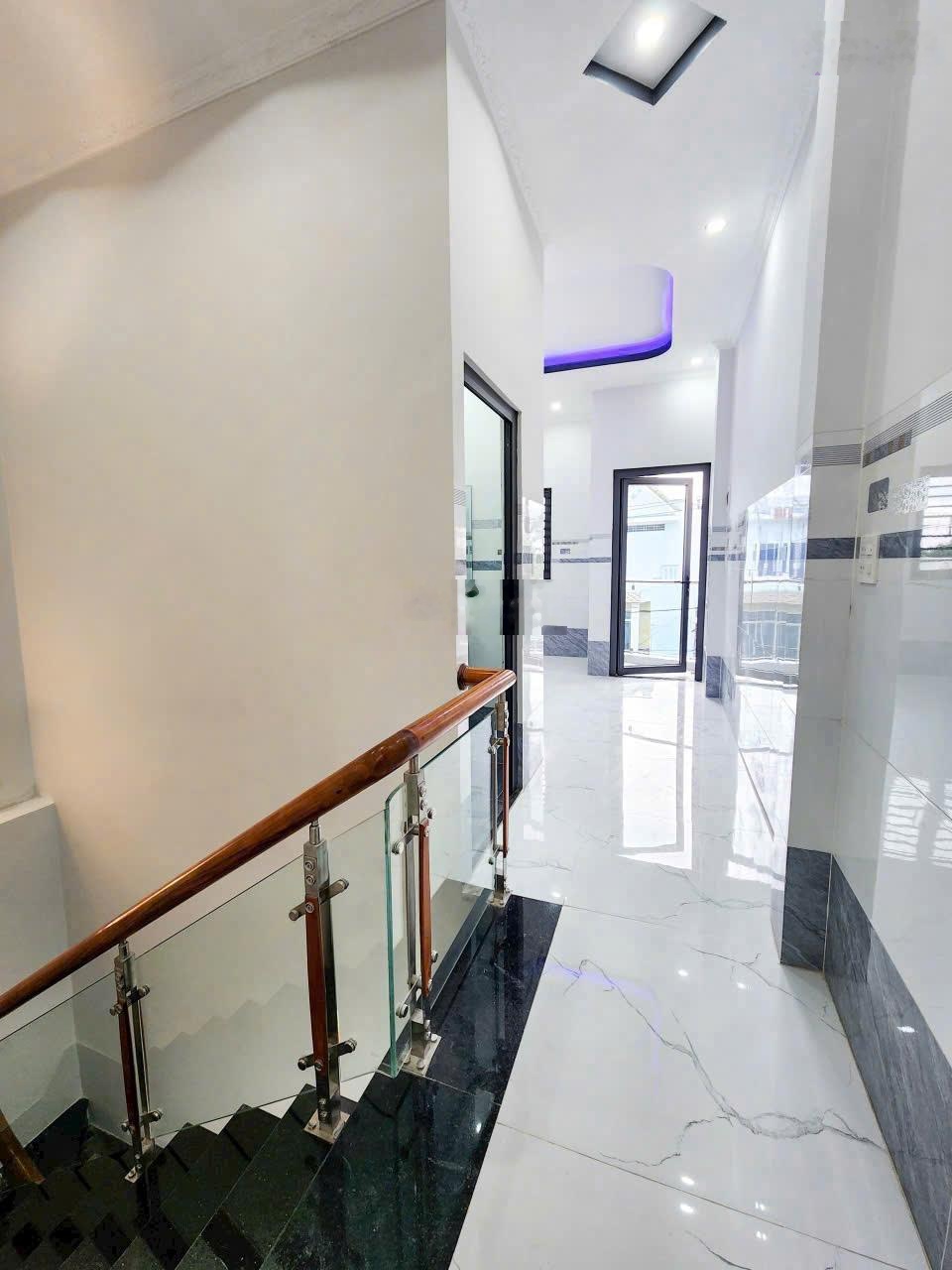 Ngang 5m hiếm hẻm xe hơi nguyễn văn lượng p16 gò vấp, 5x10 , 4 tầng nhà mới bán trước tết nhỉnh 4t