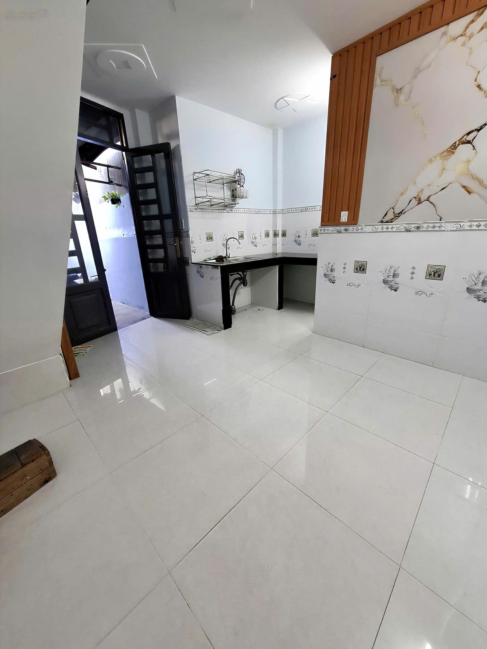 Nhà nhỏ xinh ở Hiệp Thành 13, Quận 12. Gần Chợ Hiệp Thành. Giá 738tr còn bớt