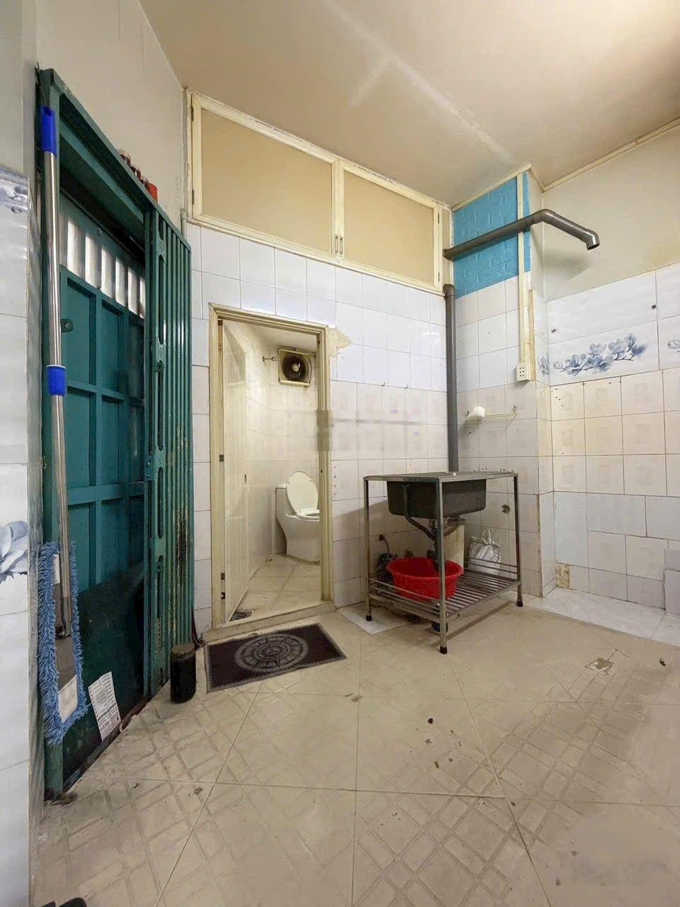 (4.88 tỷ tl) nhà 4m x 9m, 1 lầu, sát hẻm lớn, lý thái tổ..!