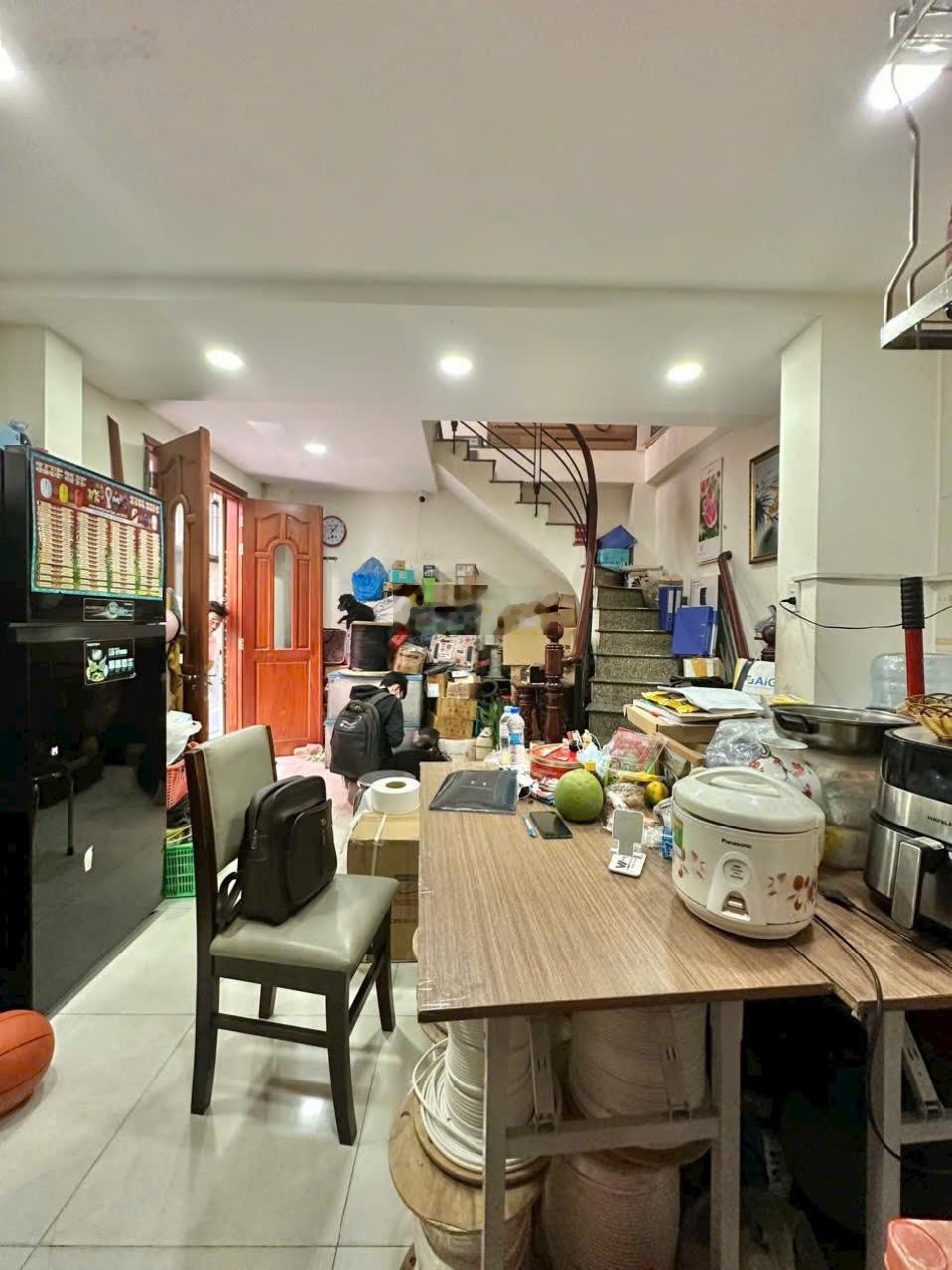 Chính chủ bán nhà hẻm nhỏ quận 1 đường bùi thị xuân giá 6,8 tỷ