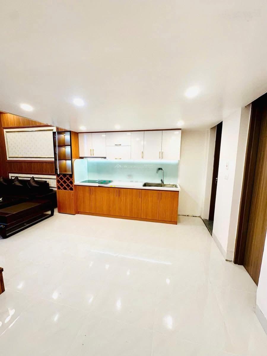 Bán nhà phố Tôn Đức Thắng, 55m2, có sổ đỏ riêng, ngõ ô tô, giá 4,5 tỷ, có TL.