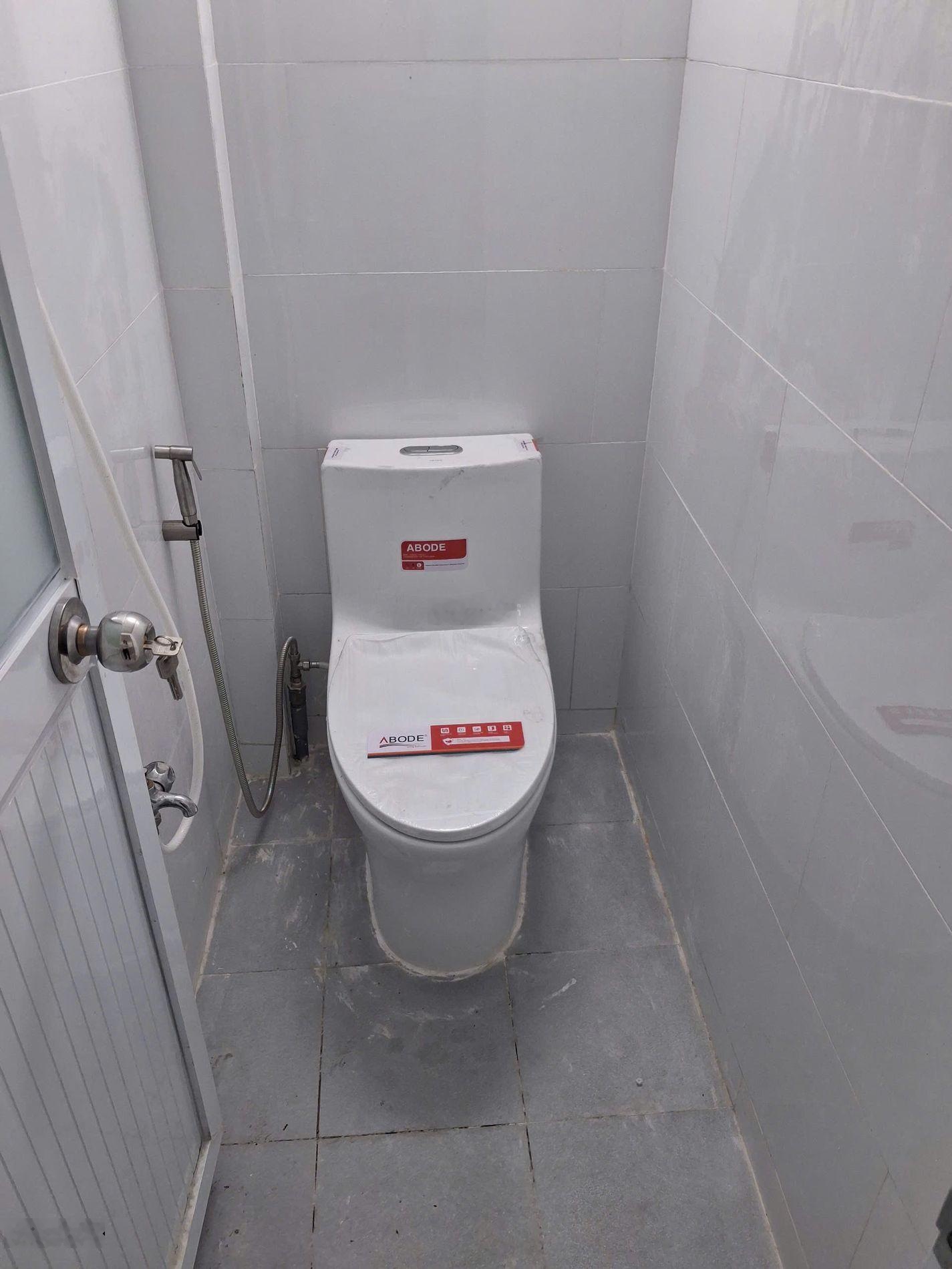 Xuất cảnh bán gấp - Bán nhà Nguyễn Văn Cừ 49m² 1 tầng - 8.1 tỷ