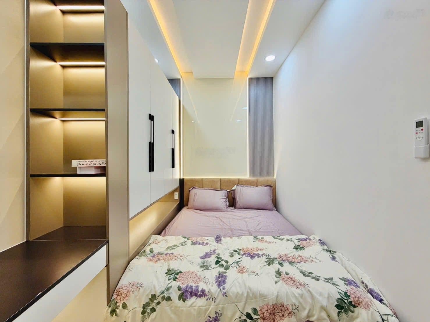 Hiếm có khó tìm nhà Phan Huy Ích, P12, Gò Vấp. Xây 2 lầu, hẻm 6m, sổ riêng. 52m2 giá chỉ 3tỷ 250tr