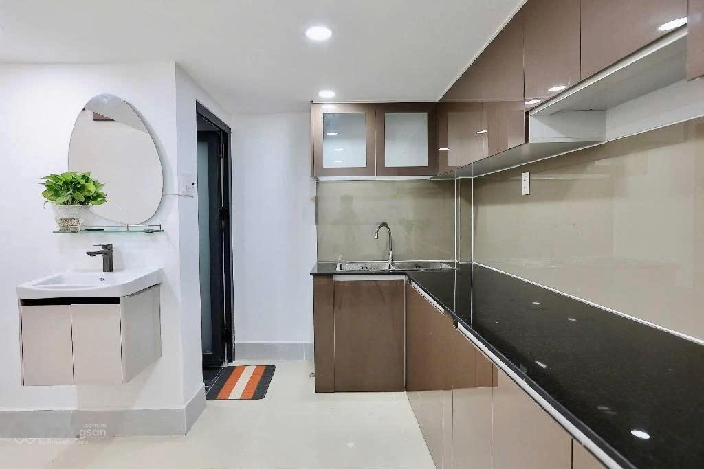 Nhà giá 1tỷ560 đường Nguyễn Du, Phường 7, Quận Gò Vấp, ngang 4m, tiện kinh doanh, SHR