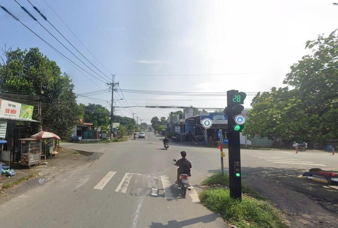 Gia đình cần bán nhanh miếng đất 295m2 góc 2 mt đường Liêu Bình Hương, Tân Thông Hội , Củ Chi