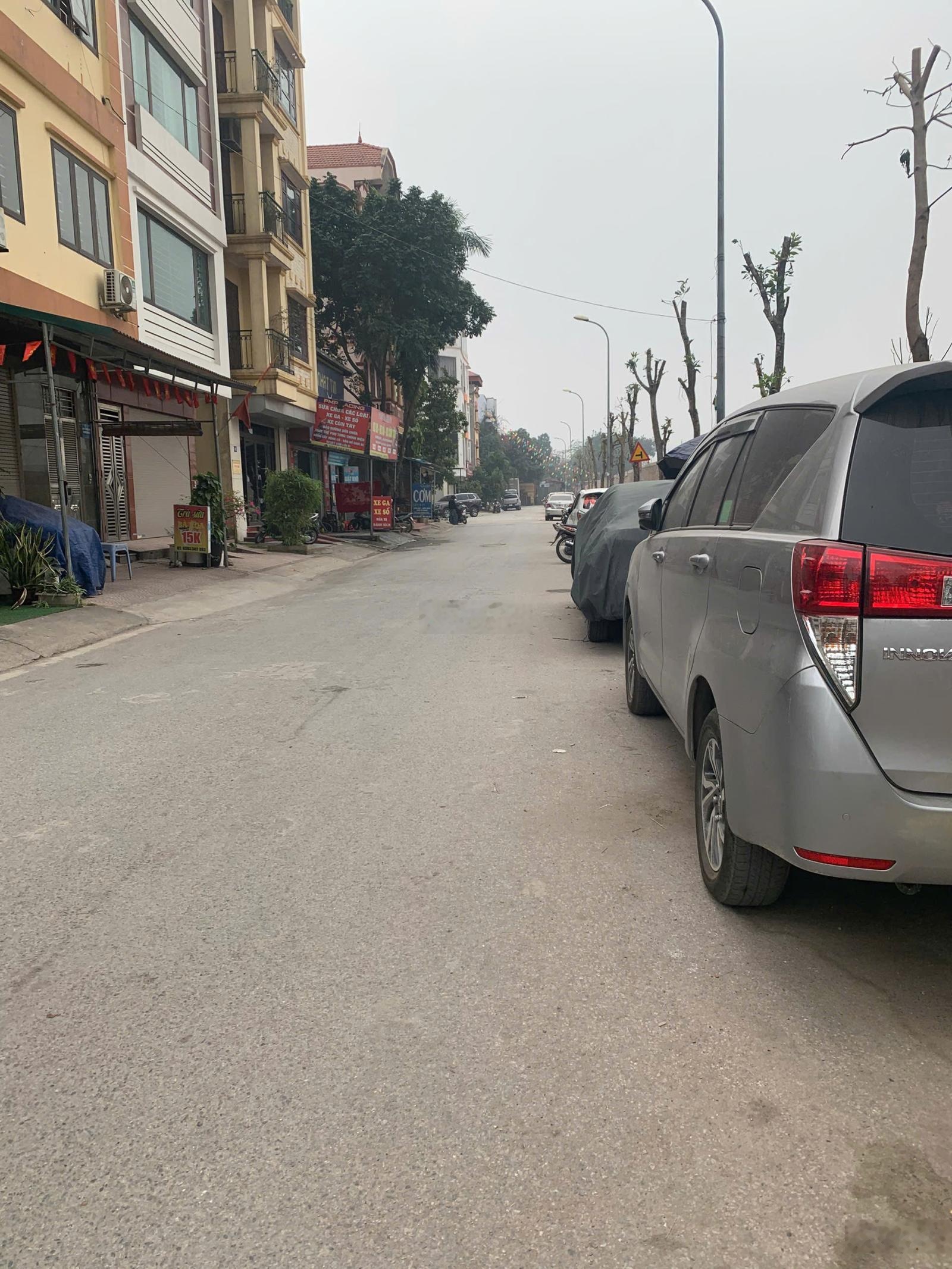 Chính chủ bán đất Hòa Lạc 65m2, MT: 6m vừa ở, vừa kinh doanh, cho thuê, ô tô tránh, ngõ thông