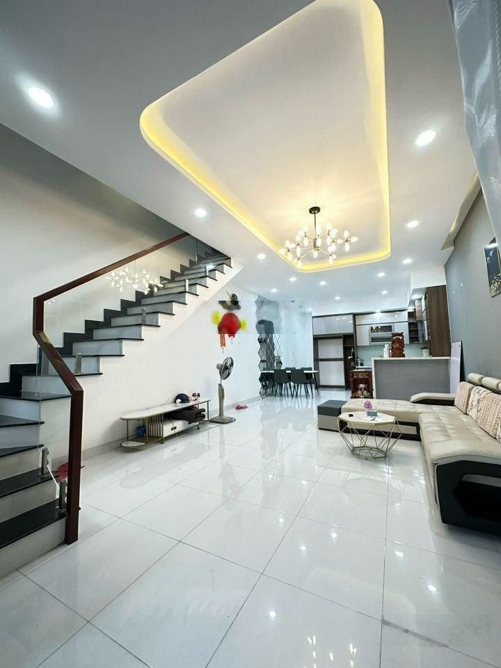 Tài chính 5 tỷ sở hữu nhà Gò Vấp ngay Phan Huy Ích gần Emart 2 HXH 5m sổ sẵn công chứng ngay