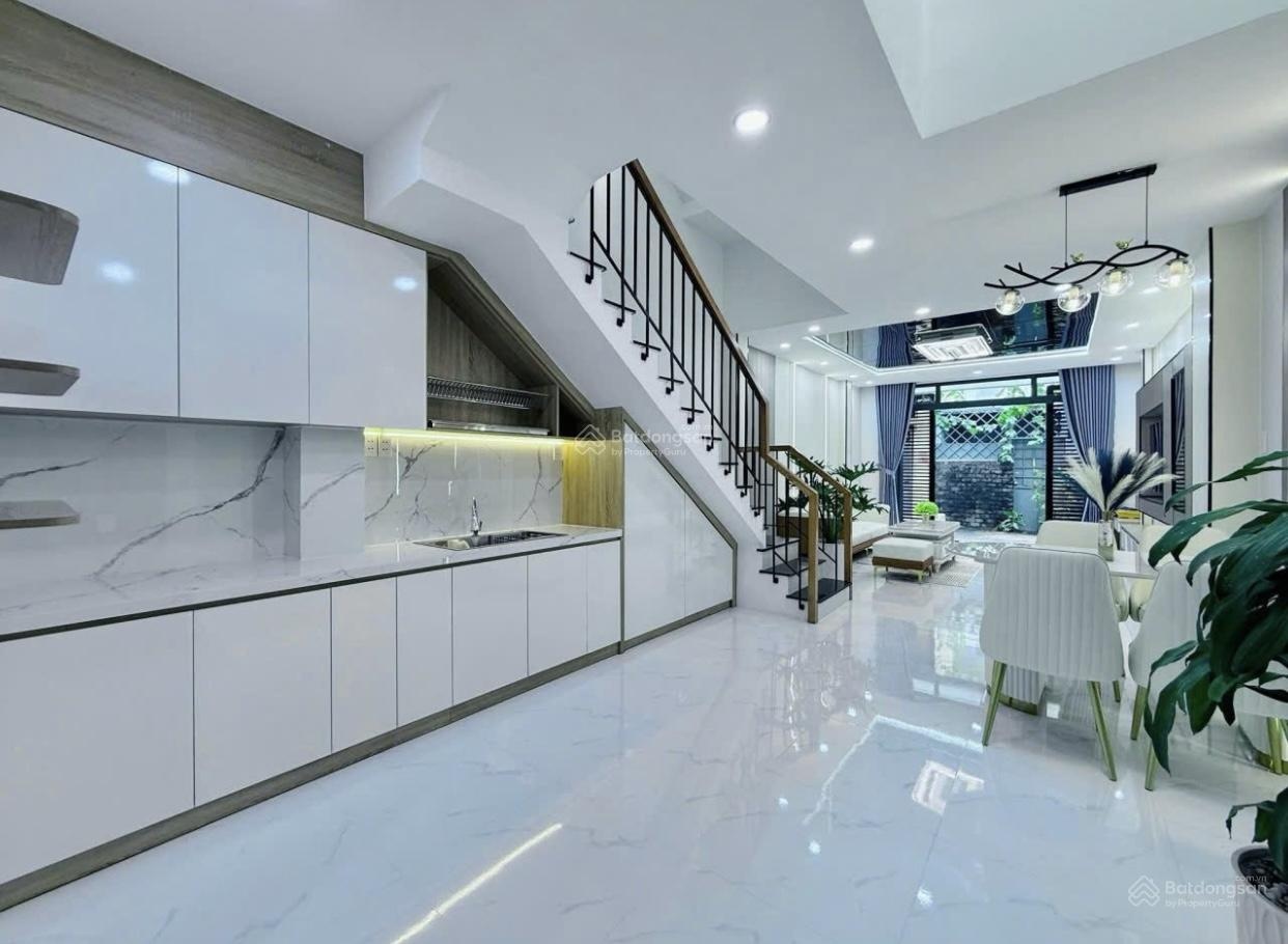 Bán nhanh căn siêu phẩm nhà phố lý tự trọng - q1 - giá: 7,08tỷ/74m2 (5 x 14,8) - ngay chợ bến thành