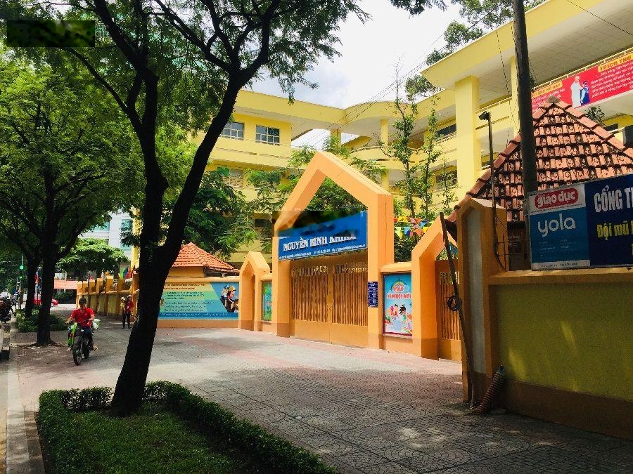 Chính chủ cần bán nhà ngay đường Nguyễn Bỉnh Khiêm Phường Bến Nghé Quận 1 kết cấu 4 tầng giá 9 tỷ