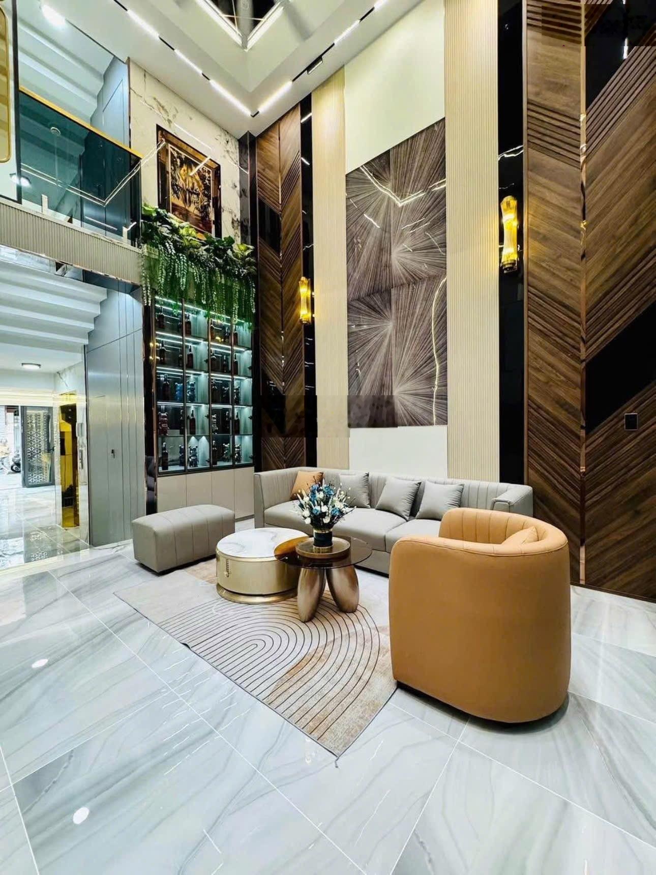 Cô Loan bán gấp nhà Trương Đăng Quế,Gò Vấp. Giá:3Tỷ990/71,4m2(4,2x17). Sổ nở hậu,đang cho thuê 18tr