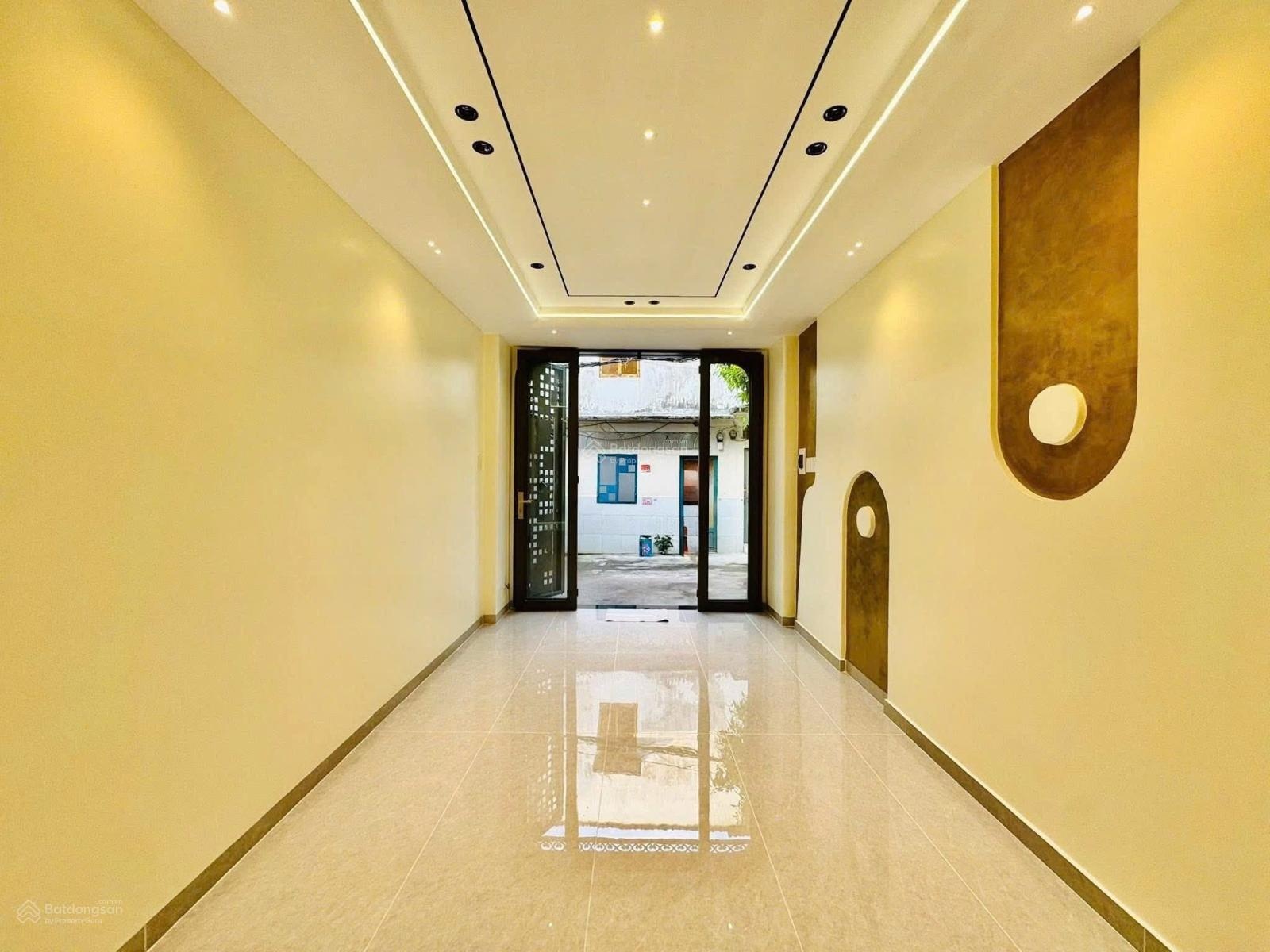 Bán nhanh trước tết nhà Bùi Thị Xuân - Quận 1. Giá 5TỶ890/69,3m2 thuê 30tr. Gần công viên Tao Đàn