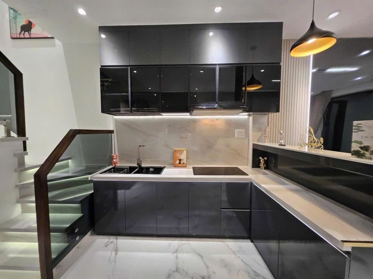 Bao sang tên, bán nhà Hoàng Dư Khương, P12, Quận 10, diện tích 64m2 giá 2tỷ870 rộng rãi, hẻm oto