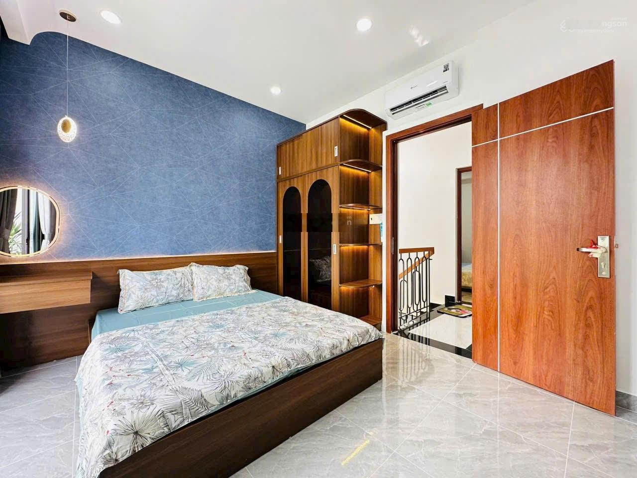 Định cư nước ngoài bán gấp nhà 64m2 Nguyễn Văn Quá, Q12. Sổ hồng riêng. Gía 2 tỷ200