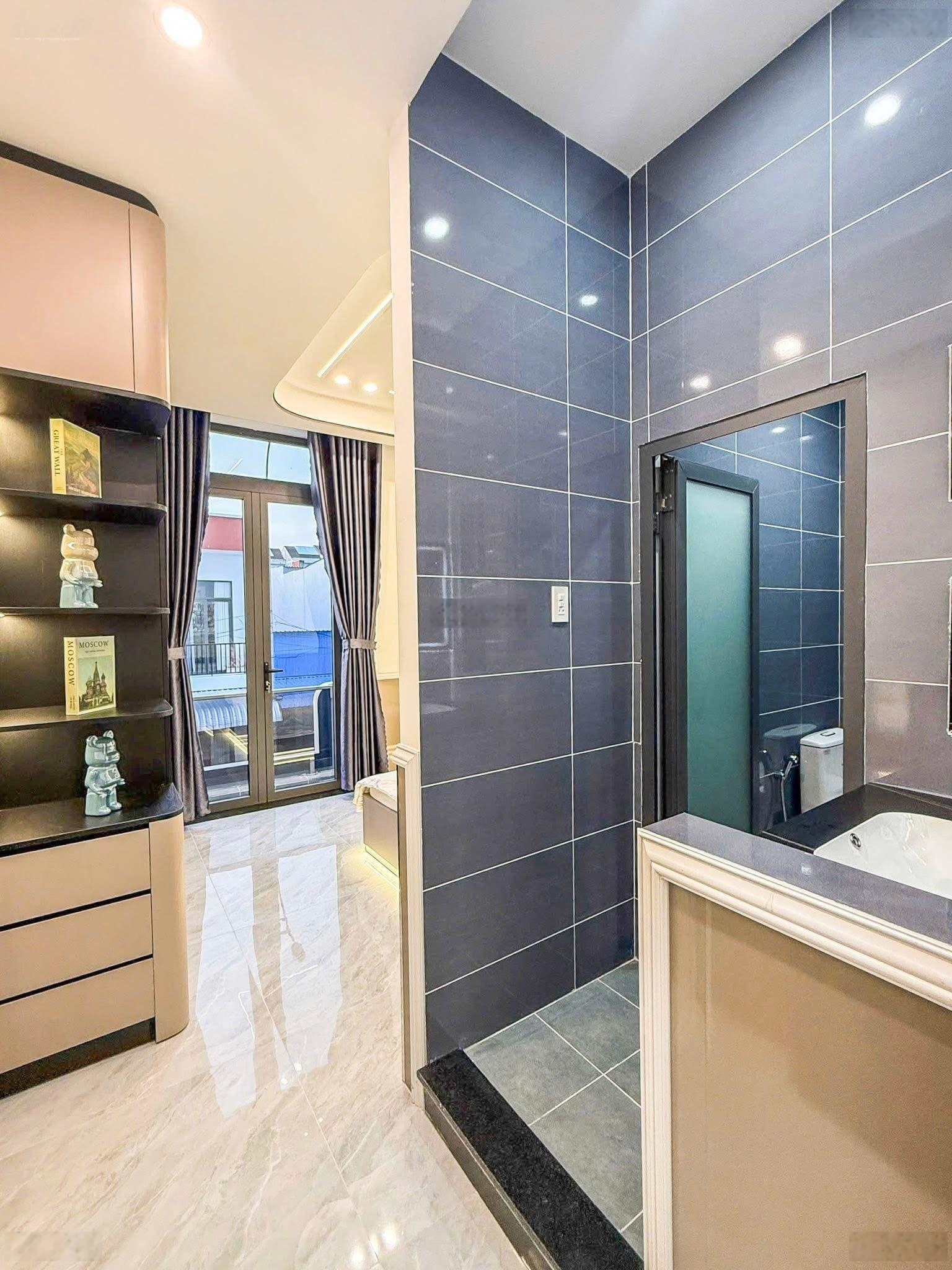 Bán nhà (5x18,78m)93m2 gần KCN, nằm ngay đường Trần Đại Nghĩa, gần vòng xoay An Lạc Giá 880 triệu