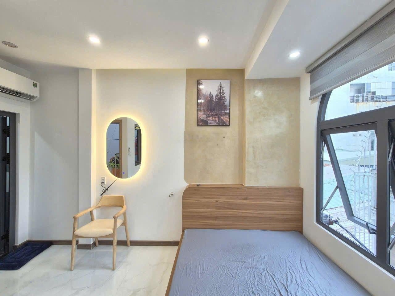 Bán nhà đẹp tặng full nội thất Nguyễn Tri Phương P4 Q10