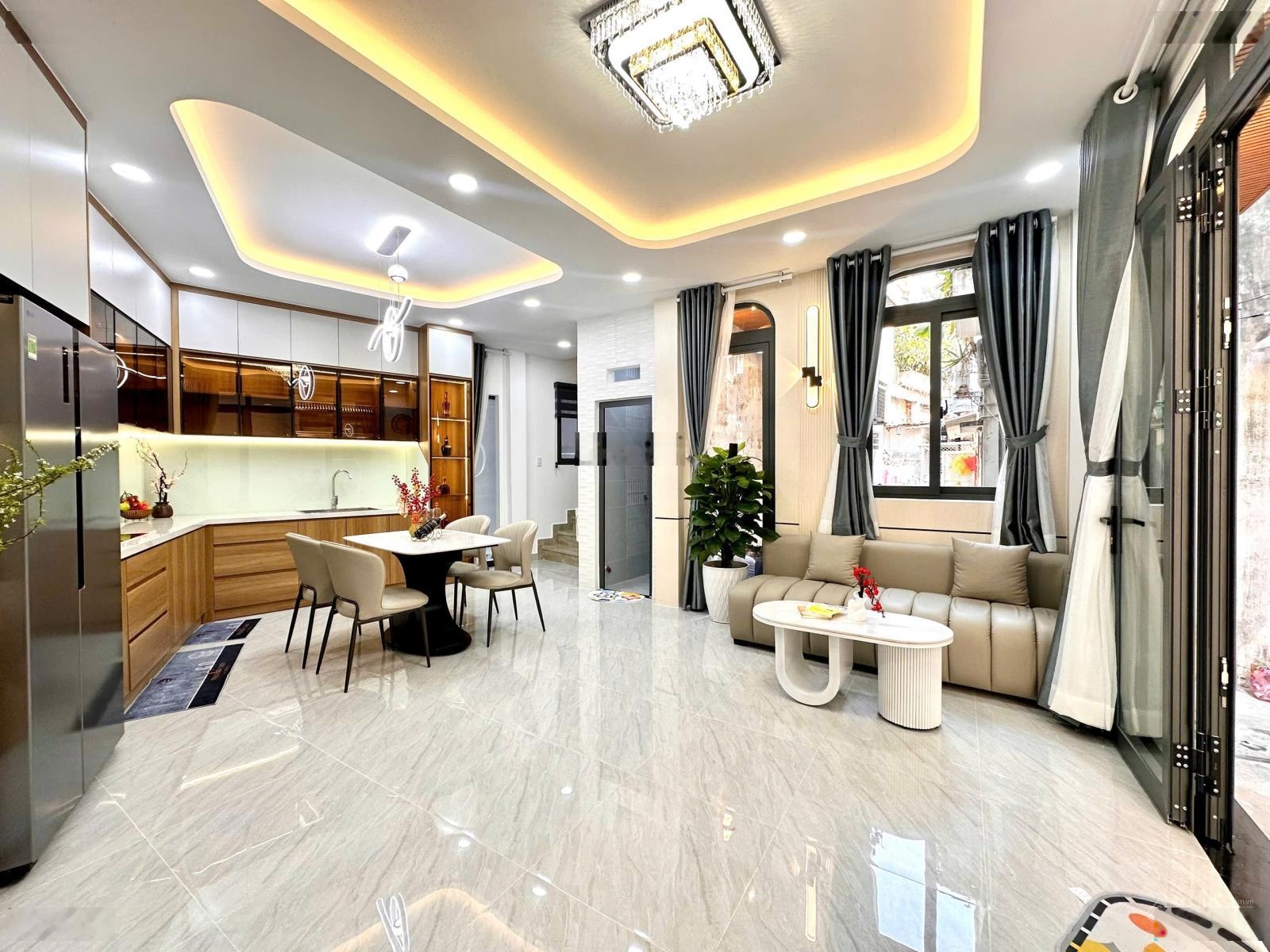 Siêu Phẩm sát Chợ Tân Định - Nhà Thờ Tân Định - CV Lê Văn Tám Q1 Ngang đẹp 6,66m x 7,72m, CN 43,3m2