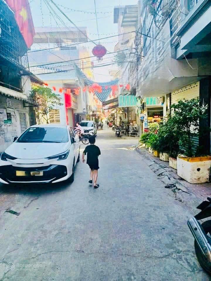 Nhà bà hom, q6, hẻm xe hơi thông, full nội thất, giá 3 tỷ 99 thương lượng mạnh