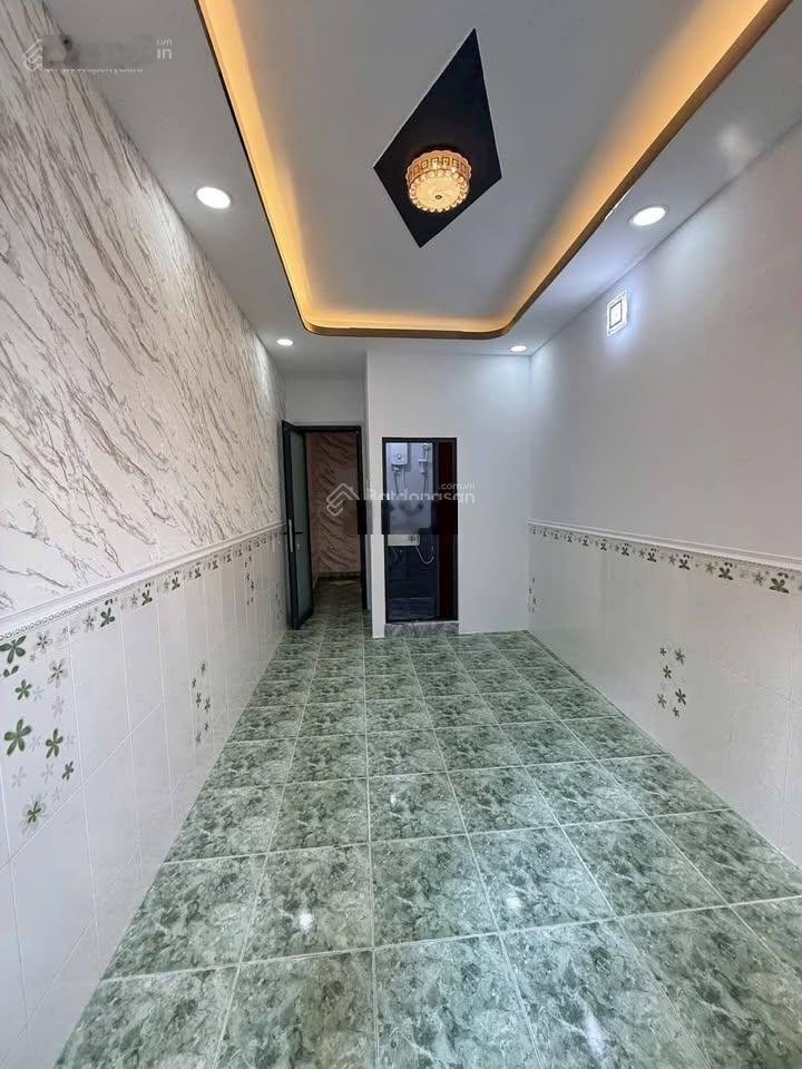 Nhà ngộp bán gấp 1T1L 2PN + 2WC HXH ngay cuối Lê Đình Cẩn