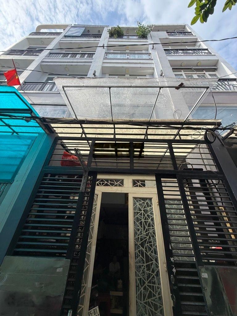 Chỉ 7 tỉ - sở hữu hk trung tâm quận 1 gần mặt tiền 5 tầng xây kiên cố - 4 phòng ngủ - ở đông gđ