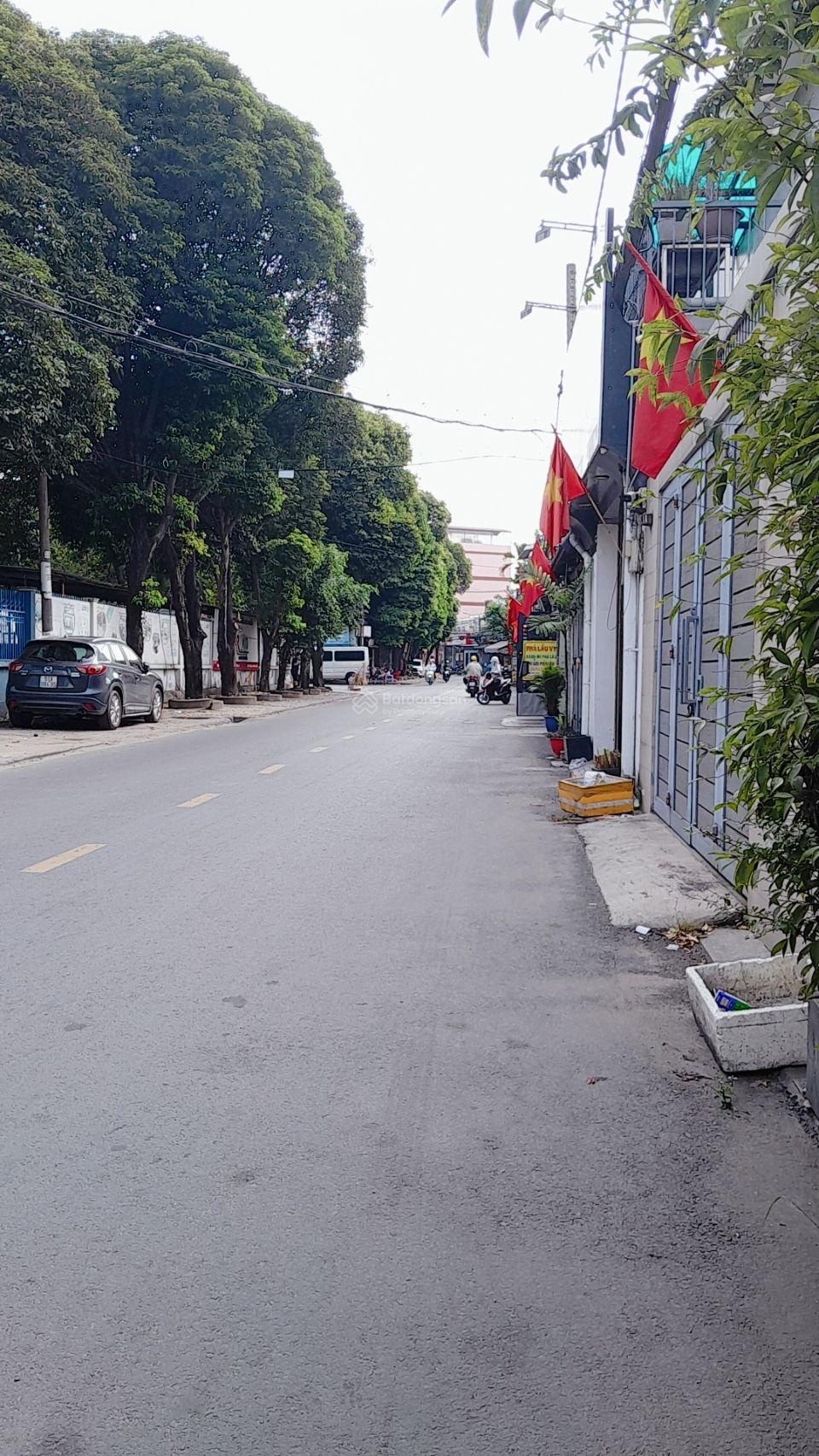 Nhỉnh 4 tỷ nhà HXH Đường số 9-sổ hồng riêng vuông vắn-hoàn công đầy đủ-Gần Lotte Mart NVL