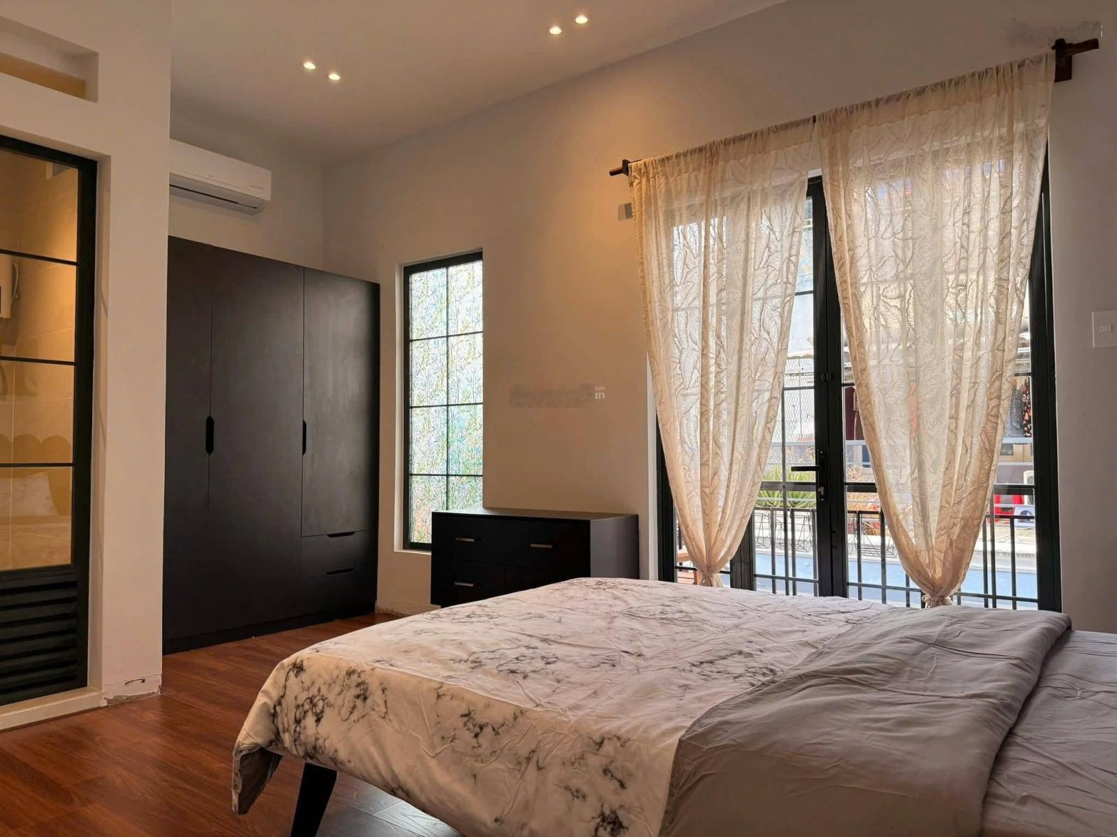 Nhà bé xinh ngay Thành Thái Q10, DT 45m2, Sổ công nhận đủ, Nhà mới dọn vào ở ngay giá chỉ 1ty8