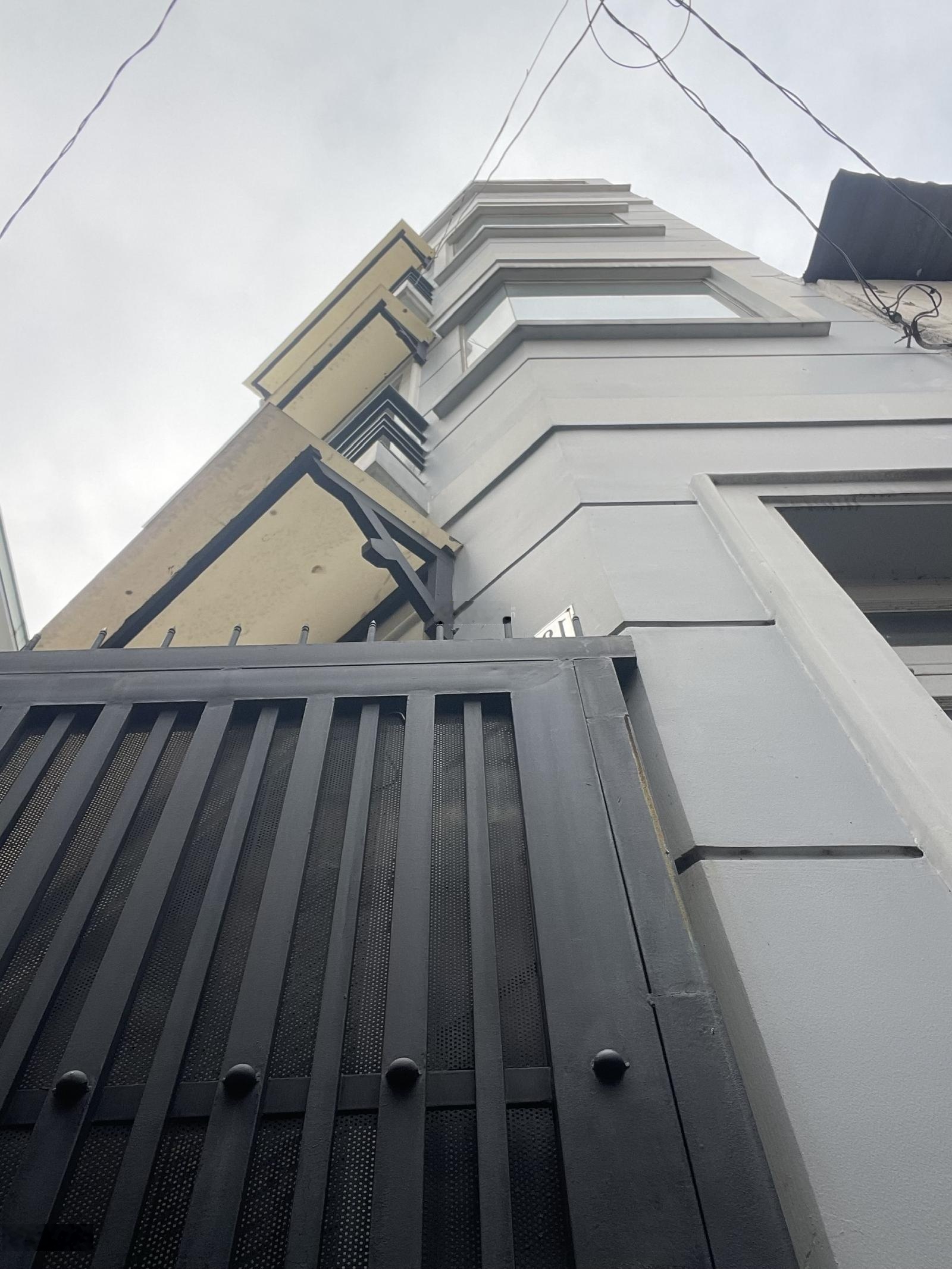 Bán nhà Trần Đình Xu, góc 2 mt hẻm , 7 tỷ, 34.3m2, 4 tầng, 5PN, 5WC, pháp lý đầy đủ