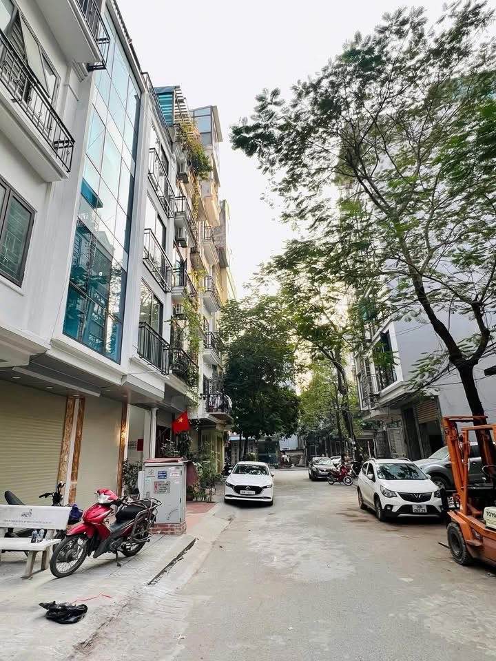 Bán nhà riêng quận Cầu Giấy, thành phố Hà Nội, giá 13 tỷ