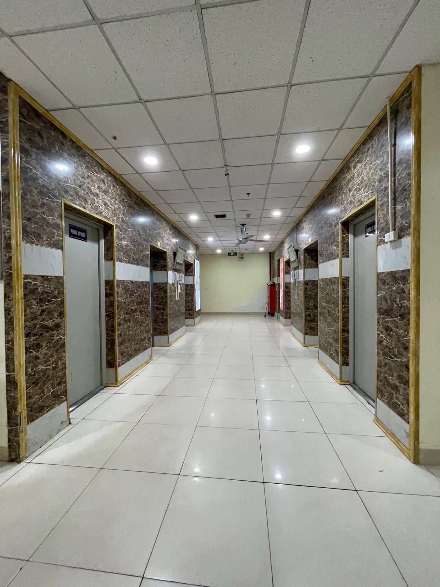 Bán căn hộ chung cư quận Cầu Giấy, thành phố Hà Nội, giá 5,6 tỷ