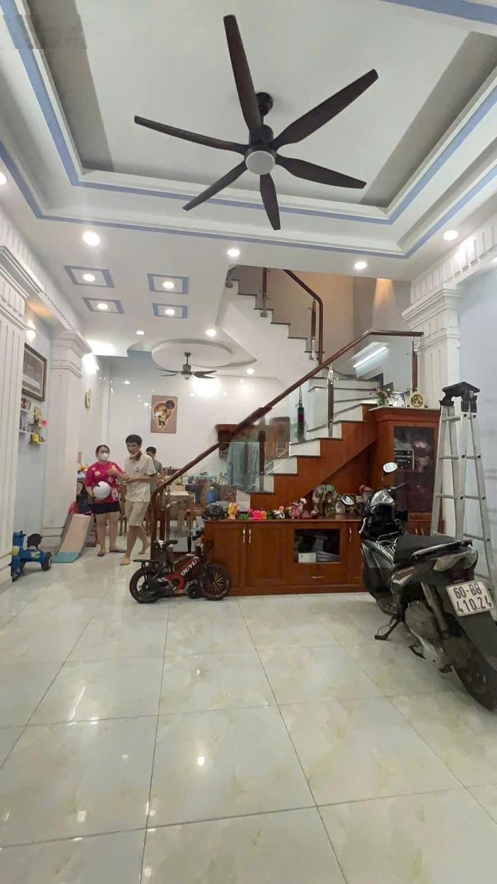 Em cần bán gấp căn nhà Bến Lội, BHH B, Bình Tân