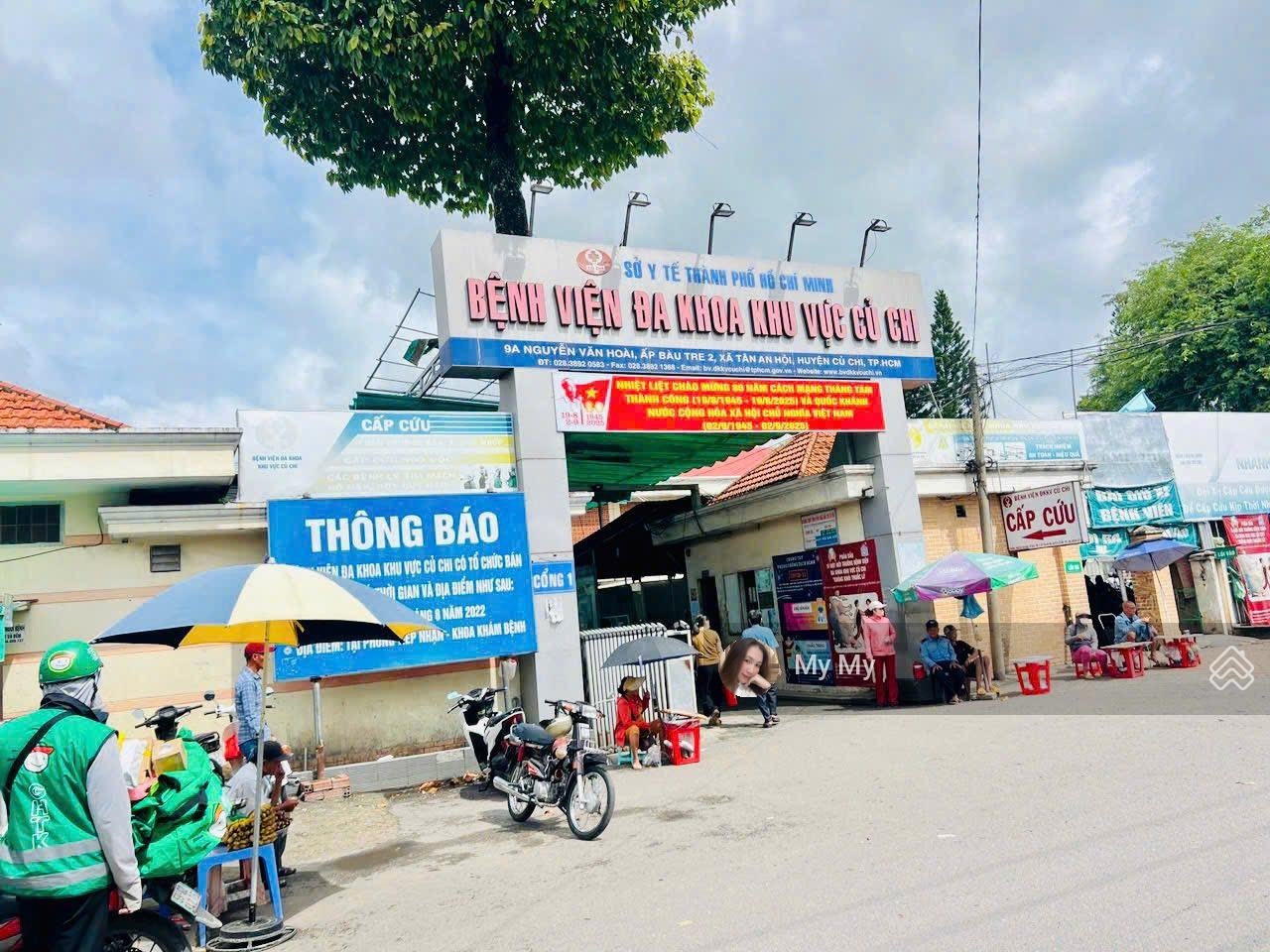 Lô góc 2 mặt tiền 210m2/850 triệu, đường Nguyễn Văn Hoài, sát vách bệnh viện Củ Chi, sổ sẵn