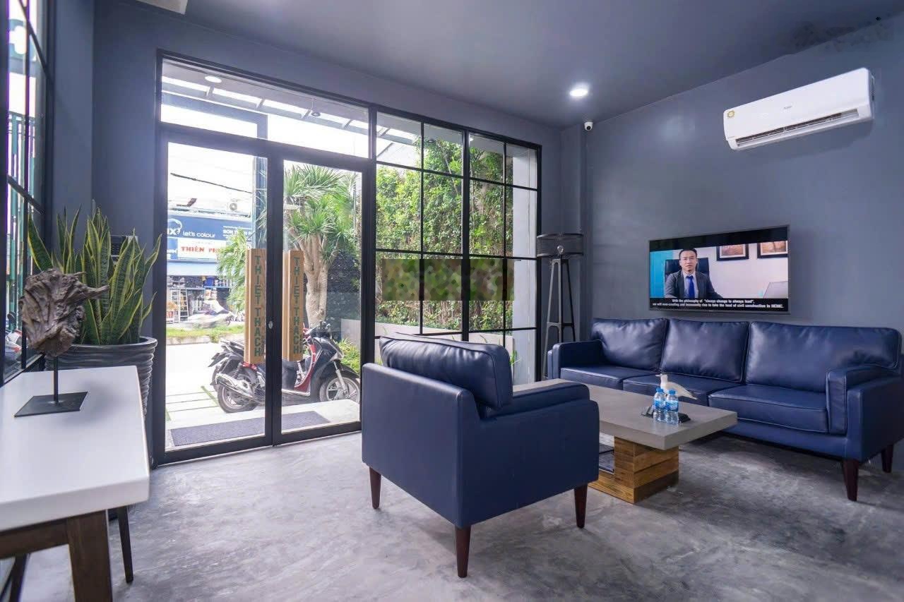 Nguyên căn 3 lầu cho thuê kinh doanh - vp - trung tâm - spa