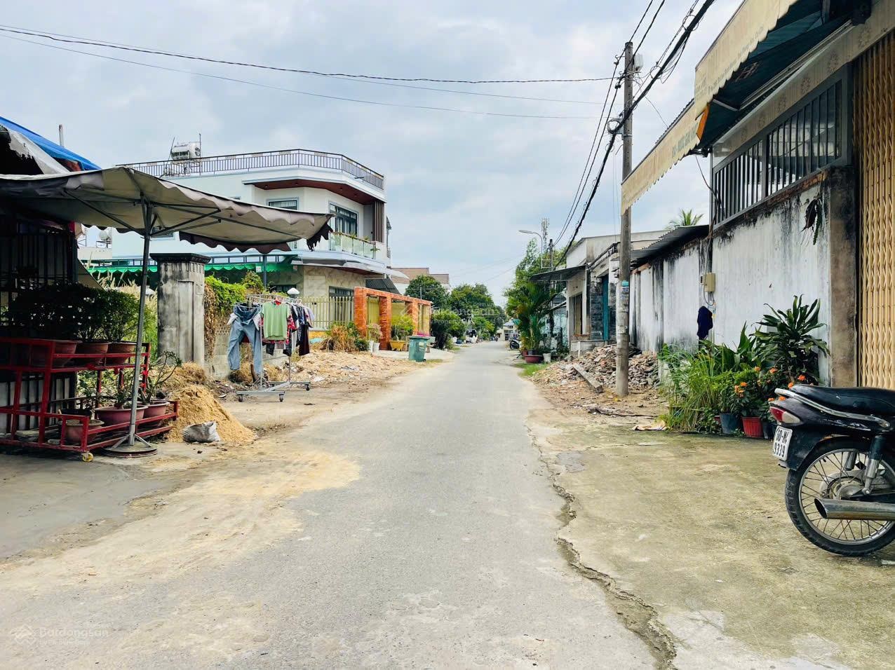 Quá hot! Lô đất ngang 12,5m MT đường 41, khu vực sầm uất nhất nhì Củ Chi, ra Lưu Bình Hương 200m