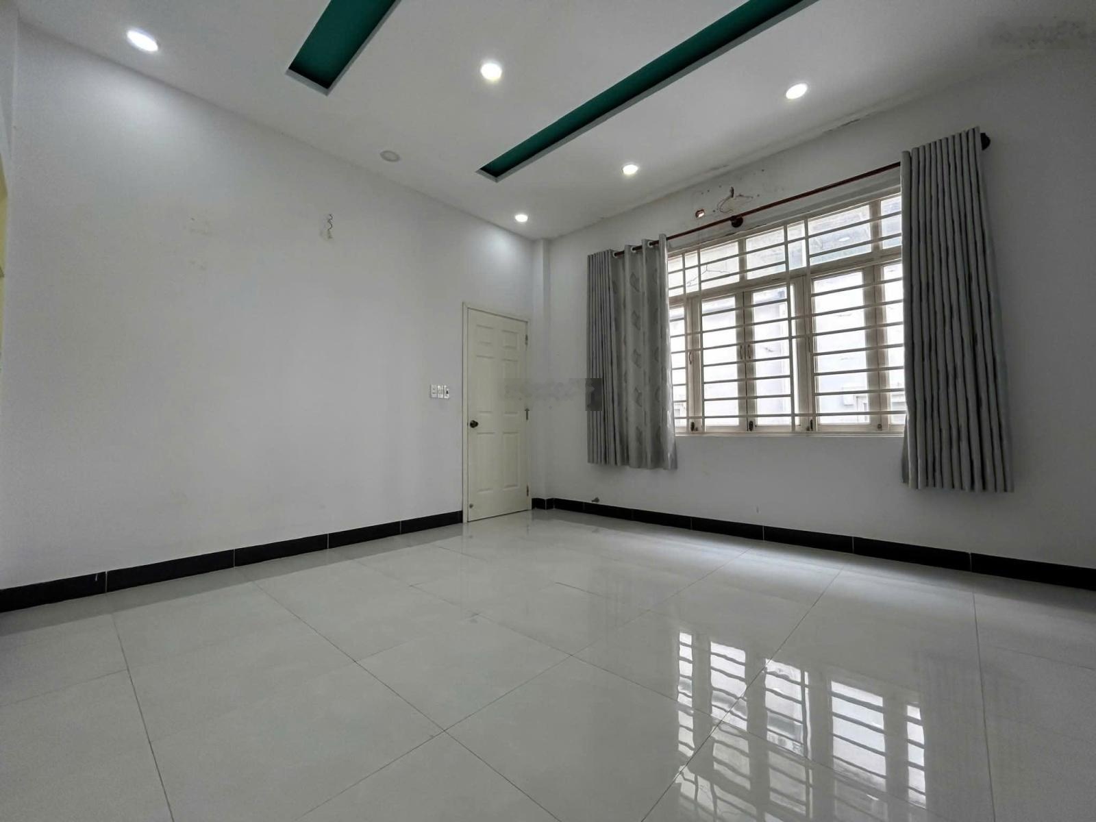 Nhà mới HXH 791 Trần Xuân Soạn 5x16 2 lầu sân thượng nhà mới 4pn 3wc