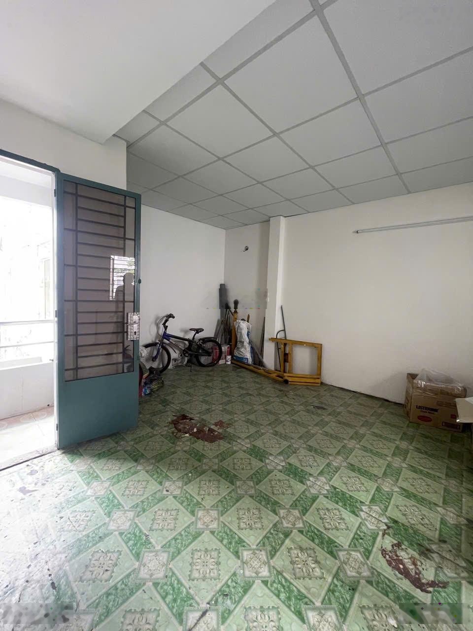 Nhà xô viết nghệ tĩnh- p26 - 1 trệt, 2 lầu, 2 wc, giá 3ty6