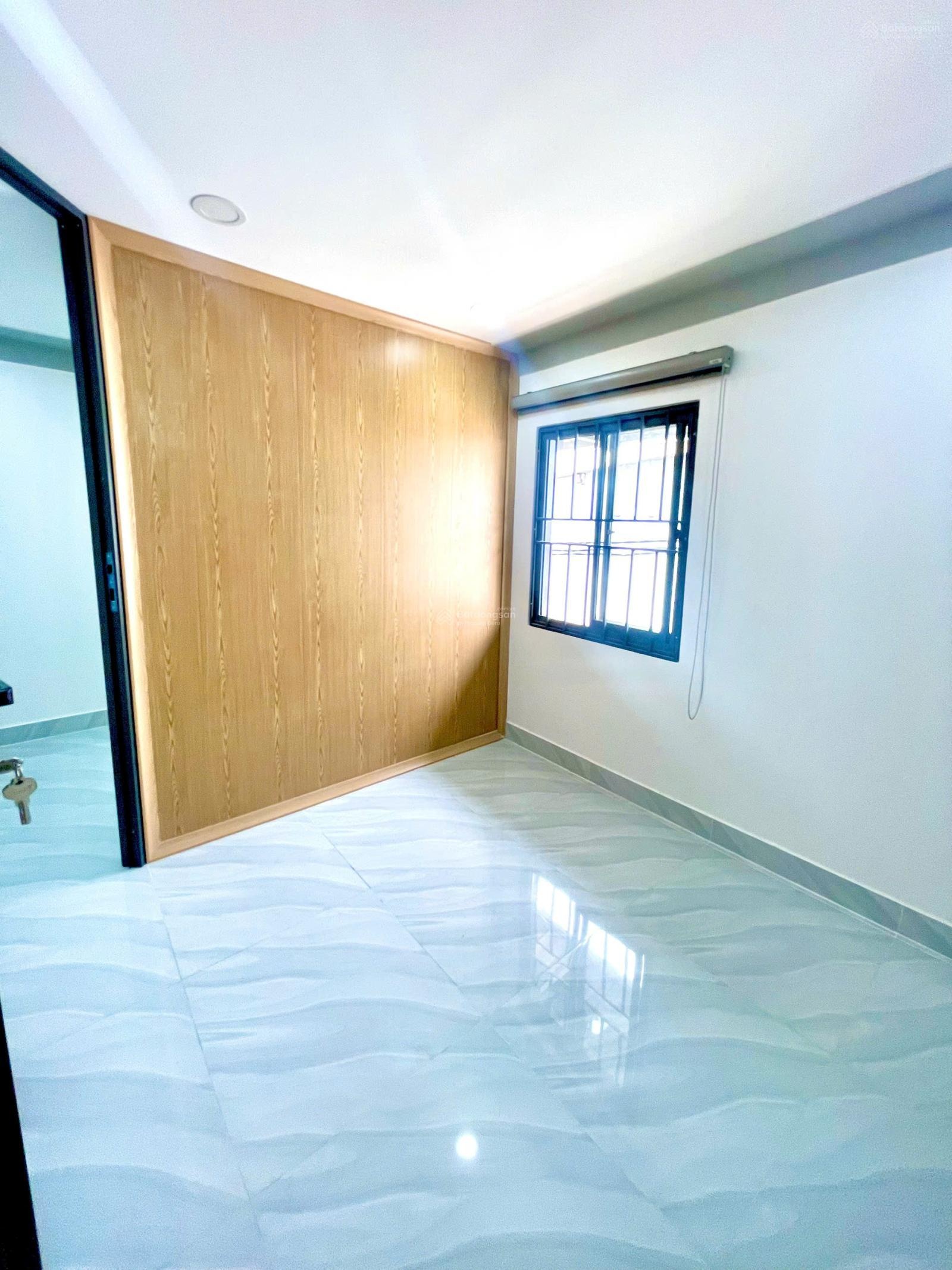 Nhà nhỏ xinh ở sẹc ngắn Lê Văn Khương, Quận 12. Gần Khu vui chơi Khủng long nhí. Giá 898tr còn bớt