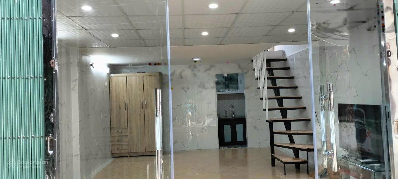 Hiếm có khó tìm với giá chào 1,45 tỷ cho căn nhà 36m2 xây 2 tầng tại đường Lĩnh Nam - Hoàng Mai