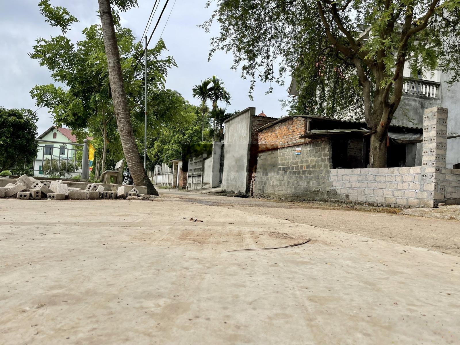 Bán nhanh gần 150m2 đất chỉ hơn 10tr/m2 full thổ cư hàng siêu hiếm