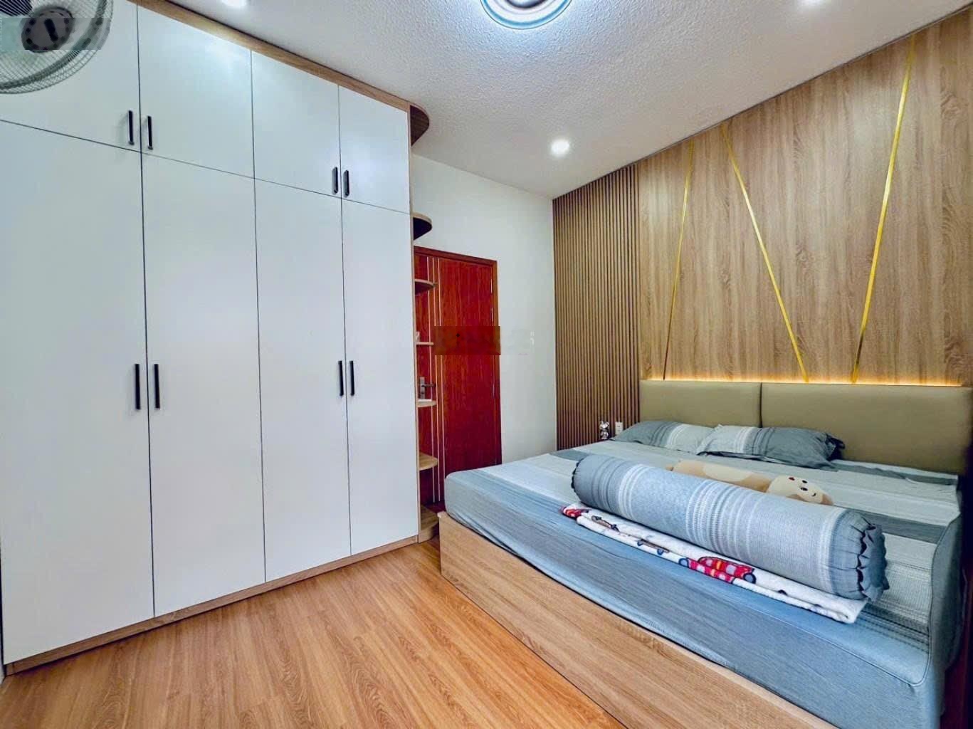 Ngay Emart 2 - nhà 2 tầng Quang Trung - 47m2 - nhỉnh 4.x tỷ TL