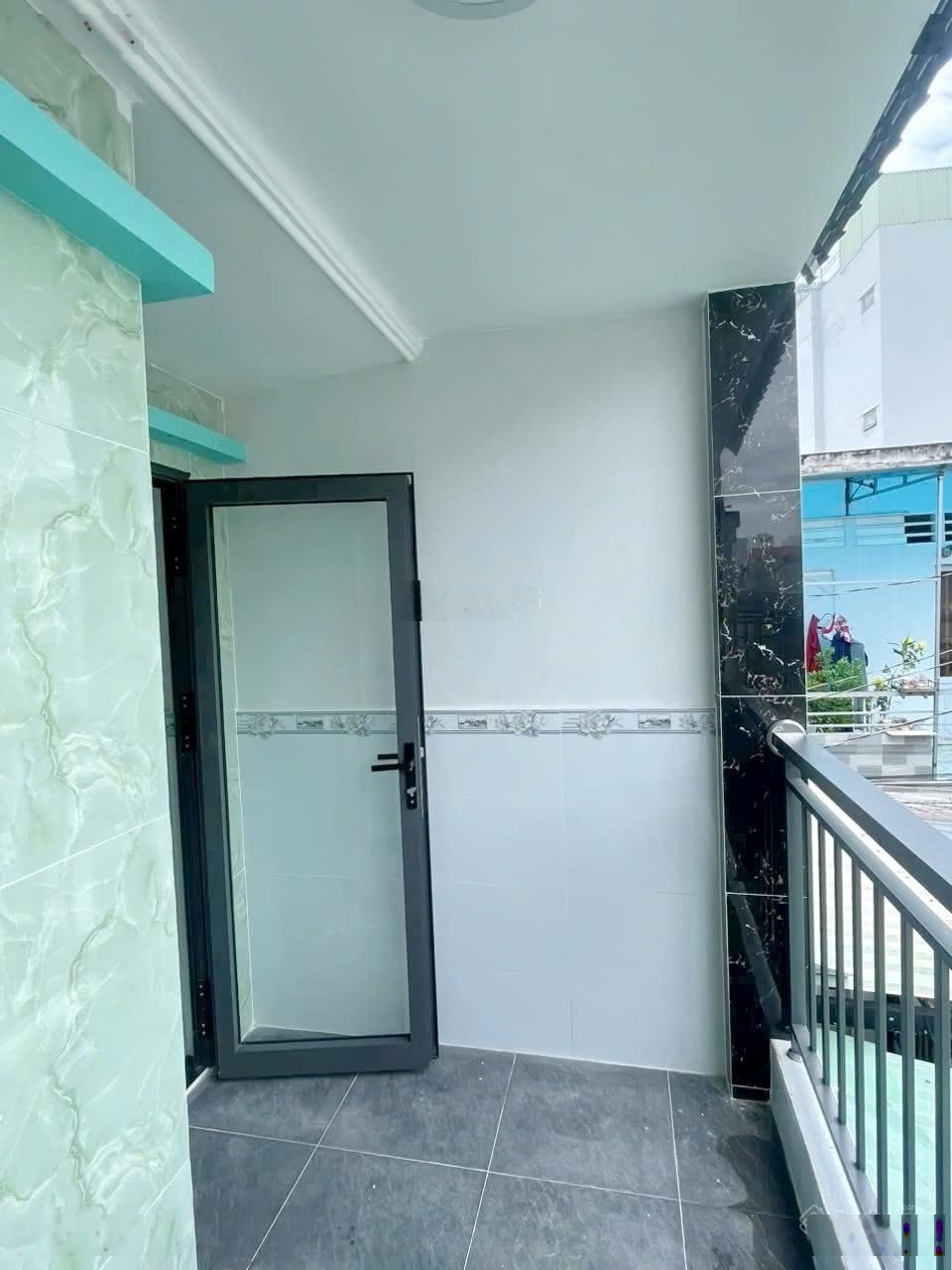 Nhà ở 2 tầng hẻm trước nhà 3m Đường Huỳnh Tấn Phát Quận 7