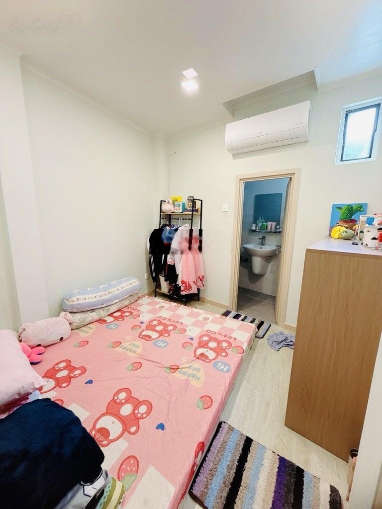 Bán nhà đường Tô Hiến Thành Quận 10- hẻm 3m thông cách mặt tiền chỉ 20m. Nhà 4 Tầng Giá chỉ 5 Tỷ