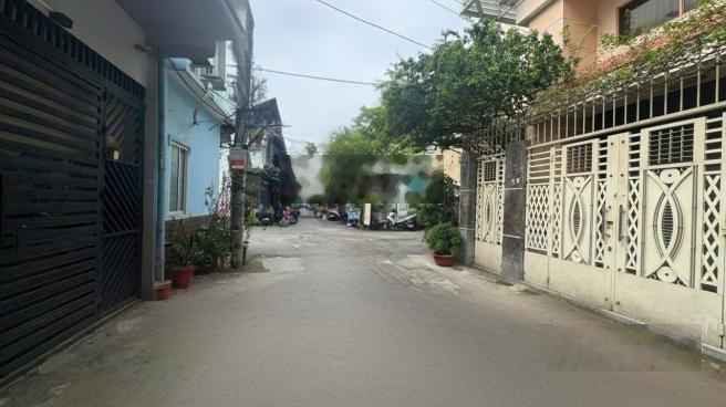 RẺ NHẤT !Nhà ở Trung tâm Q1. MT khủng 6m -3 tầng, phù hợp để Ở. Chỉ 9.5 TL, 0978578709 Văn Vũ.